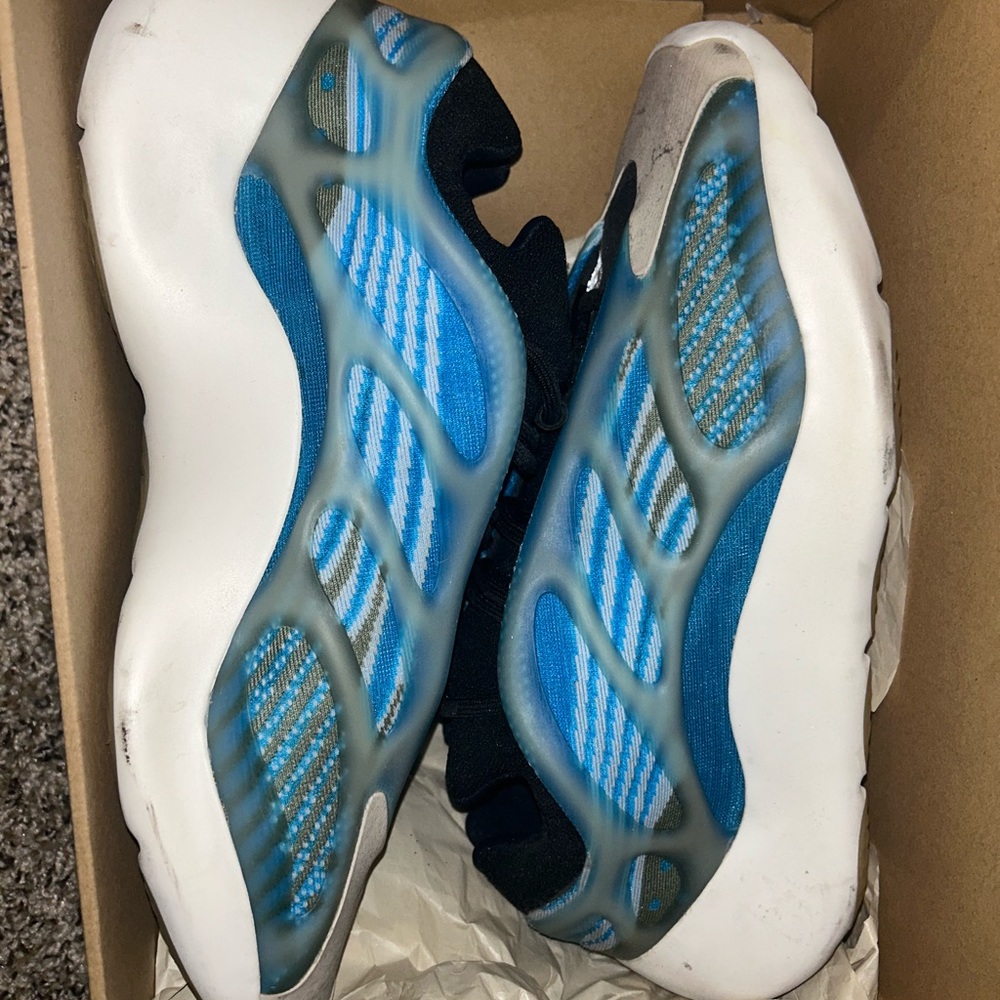 Yeezy 700 V3 'Clay Brown'